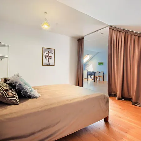 Vila Arpiona Dom Nad Jeziorem Z Jacuzzi, Sauna I Placem Zabaw Dabrowka (Wadowice)